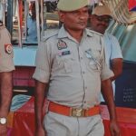सेवा या जुनून? 30 किलोमीटर चलकर कांवरियों की सेवा में जुटे फौजी से कांस्टेबल बने अरविंद कुमार