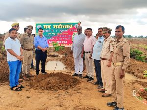 पर्यावरण एवं हरियाली की अलख: शंकरगढ़ के वन क्षेत्र से प्रकृति संरक्षण का बुलंद संदेश